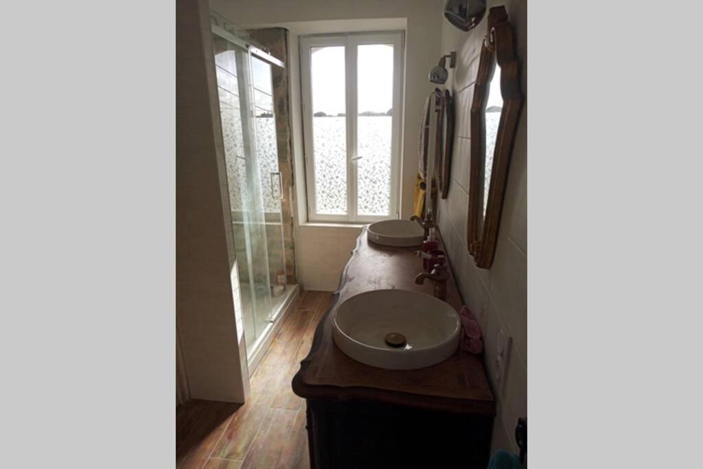 Kermaravel, le petit manoir en bord de mer. Saint-Pol-de-Léon Extérieur photo